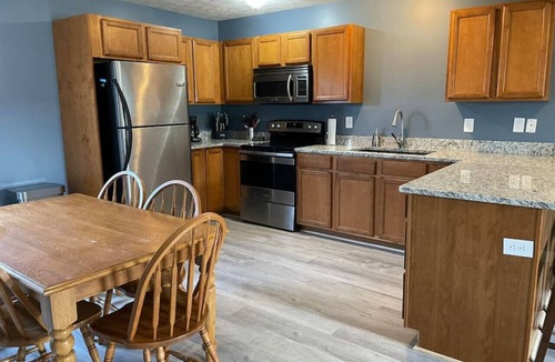 Bloomington Villa | Luxury Townhome #1 - Remodeled Feb 2021