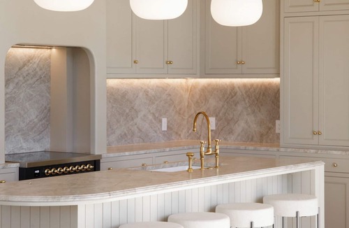 Traverse City Condo | Luxury Traverse City Penthouse w/Private Rooftop