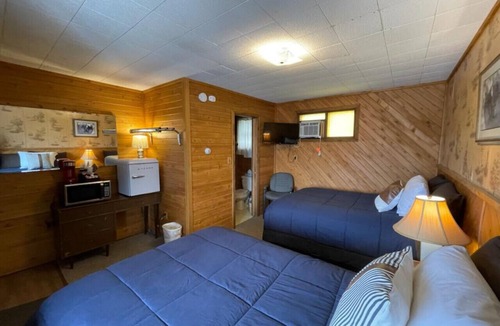 Onaway Cabin | Lyons in Onaway - 2 Full Beds - Room 2 - Sleeps 4