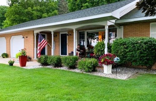 Traverse City House | M22 Bay View Breeze