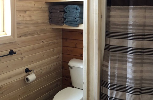Grand Marais Cottage | M77 cottage in Grand Marais MI