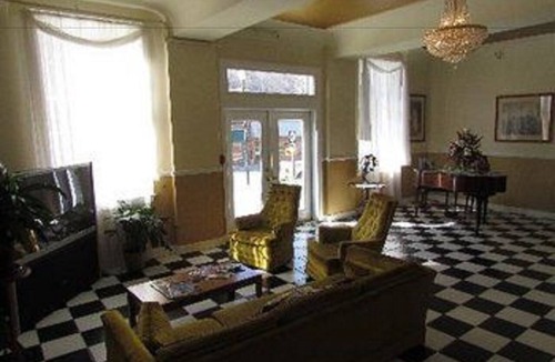 Narrows Hotel | MacArthur Inn