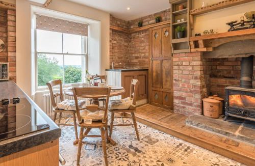 Ingleton Apartment | Magistrates Chambers