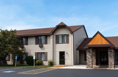 Ishpeming Hotel | Magnuson Hotel Country Inn