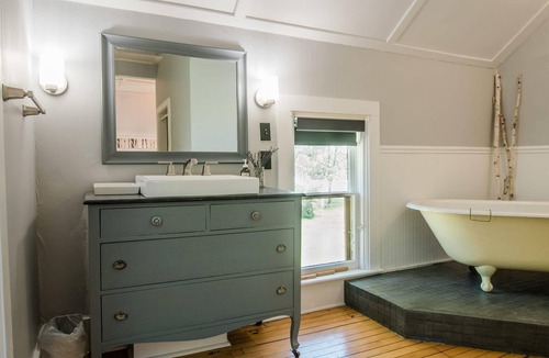 Central Lake Apartment | Mahaney Suite BW Boutique Hotel