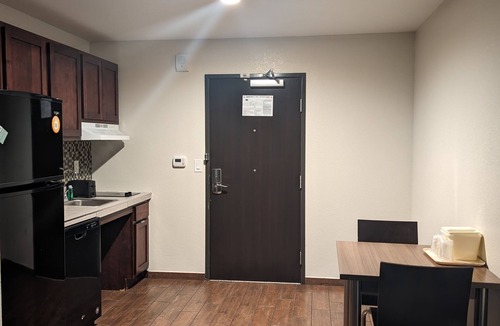 Dupont Hotel | MainStay Suites Denver International Airport