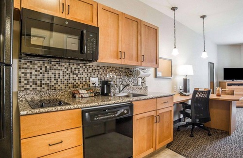Sidney Hotel | MainStay Suites Sidney - Medical Center