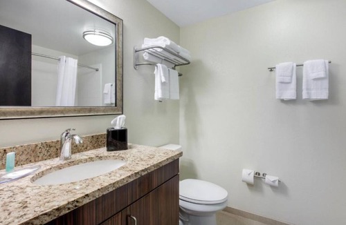 Bridgeton Hotel | MainStay Suites St Louis Airport