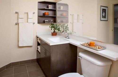 Greenwich Hotel | MainStay Suites Wichita Northeast