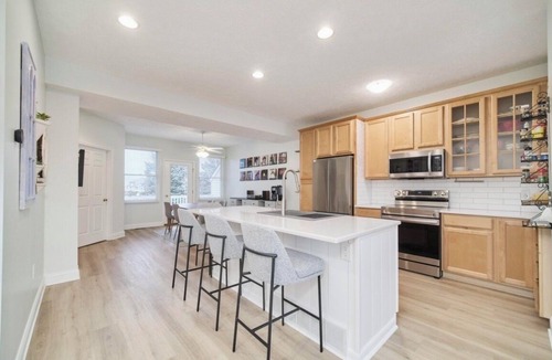 Manistee House | Manistee Harbor Retreat · Lake Michigan Access · Indoor Pool · Sleeps 8