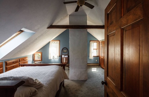 Lebanon House | Maple Moon Farm ~ Stay at a Historic Maine Farm!