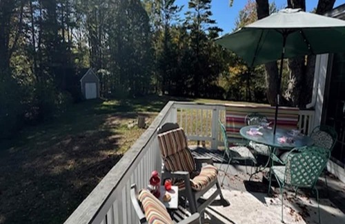 Cape Neddick House | Margaret s Retreat Margaret Retreat - charming two-bedroom cottage nestled in the woods.