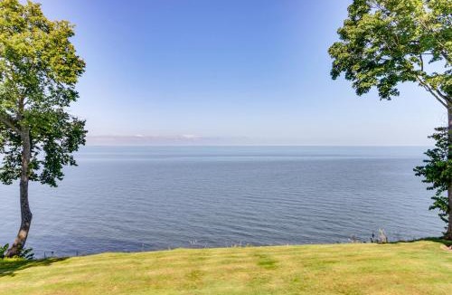 Onamia House | Marina Access & Lake Views: Family Gem in Onamia