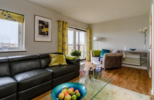 Amble House | Marina View