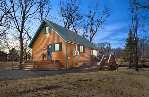 Garrison Cabin | Marina Way Getaway - 3-bedroom Cabin near Garrison