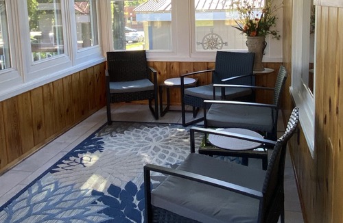 Marquette House | Marquette. Walk to Lake Superior! Close to events & bike paths! Free Wifi & AC