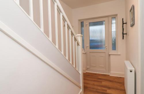 Seahouses House | Maywood