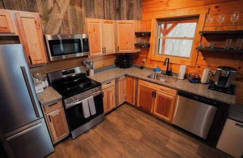 McArthur Cabin | Memories at Hillside A Modern Cabin Hocking Hills