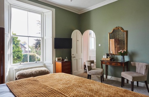 Crieff Bed & Breakfast | Merlindale