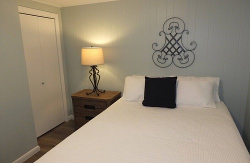 Frankfort Cottage | 'Mich'-Again - Lakefront Luxury with Kayaks and Dock!