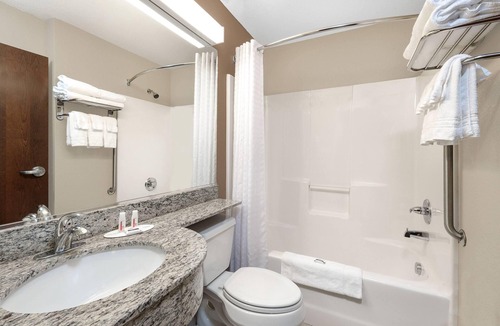 Williston Hotel | Microtel Inn & Suites by Wyndham Williston