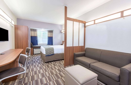 Cadiz Hotel | Microtel Inn & Suites By Wyndham Cadiz