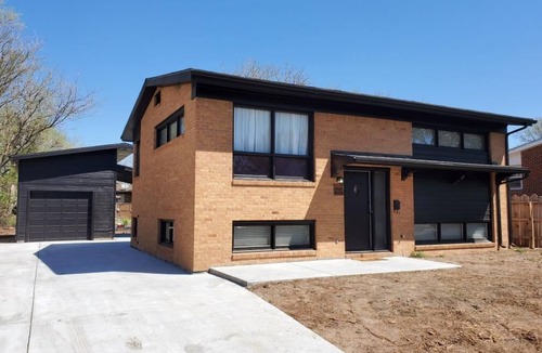 Wichita House | Mid-Century Modern 4BR WIF SmrtTV, Coffee Patio