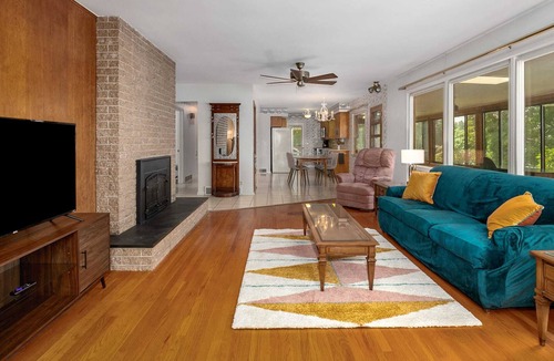Bradley Apartment | Mid Century Modern Duplex on Duncan Lake