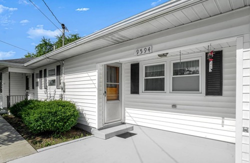 Reynoldsburg House | Mid-Century ranch home close to downtown