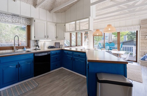 Grand Haven Cottage | Mid-Century Retreat | Walk to Beach | Sunset Deck