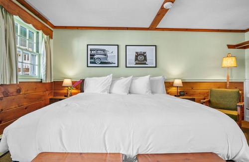 Boothbay Harbor Hotel | Mid-Town Motel
