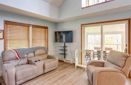 Put-in-Bay House | Middle Bass Vacation Rental - Lake Erie Access!
