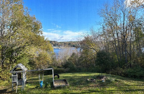 Stockton Springs House | Middle of Everywhere - 4 BR Waterfront!