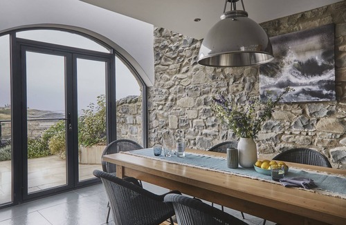 Craster Cottage | Middlerigg - a family friendly that sleeps 6 guests in 3 bedrooms