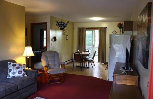 Milford Hotel | Milford Motel On the River