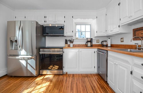 Rockport House | Mill Brook House: A Colonial Original