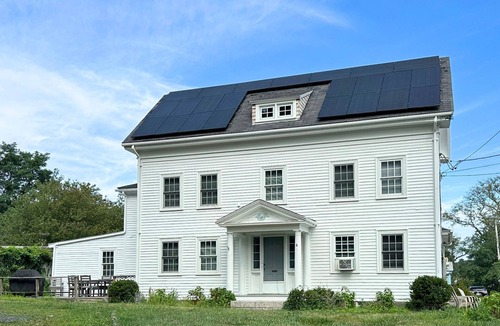 Rockport House | Mill Brook House: A Colonial Original