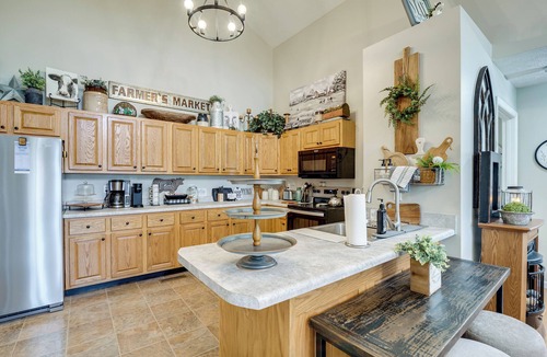 Mill Springs House | ‘Mill Springs Place’ Marina Access & Boat Parking!
