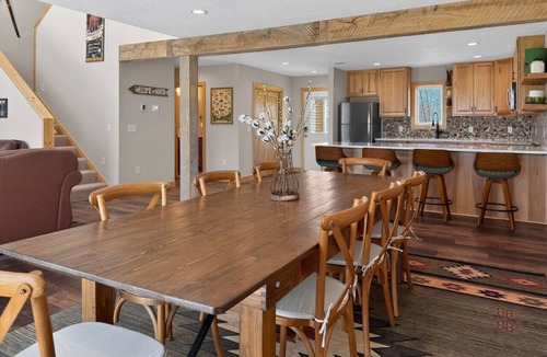 Onamia Villa | Mille Lacs Lakefront Golf Retreat at Izatys – 2 Townhomes, Sleeps 12