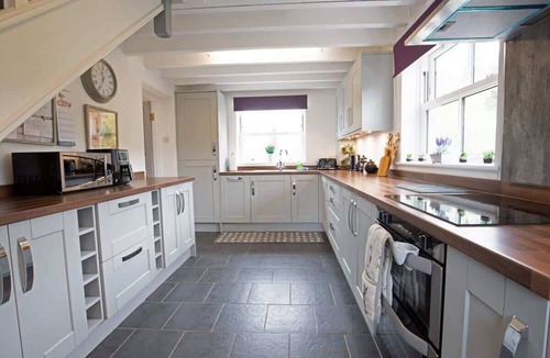 Chop Gate House | Millfield Cottage – Moors Retreat with Garden Views