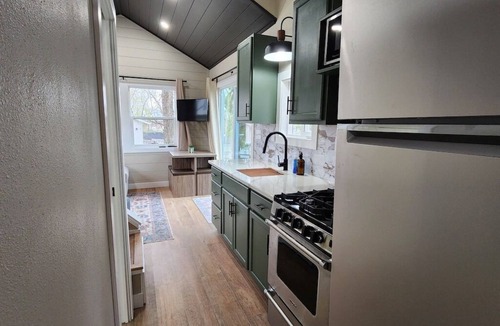 Richmond Cabin | Mini Sota - New Tiny House in located at family-friendly Riverside Resort.