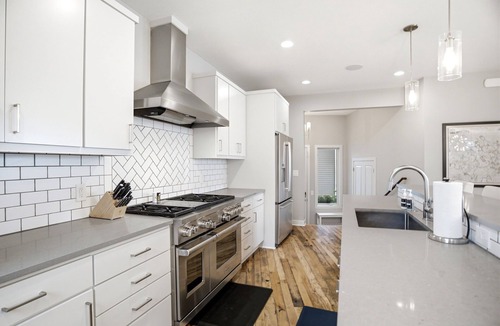 Mound House | MINNeSTAY* Lakefront Luxury