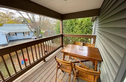 Waterville Apartment | Minutes to Colby