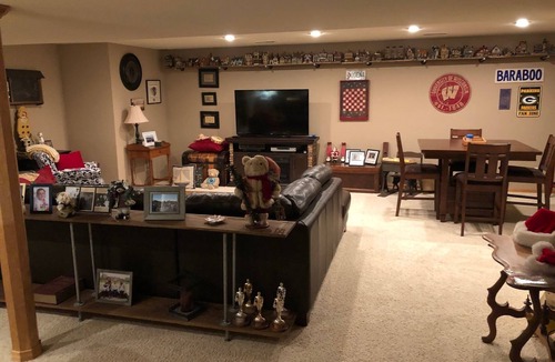 Saukville House | MKE DNC/Ryder Cup Large Family Home, Sleeps 6+