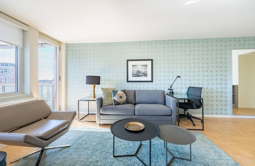 Prudential - St. Botolph Apartment | Modern 1 Bed Apartment in Central Back Bay, Boston