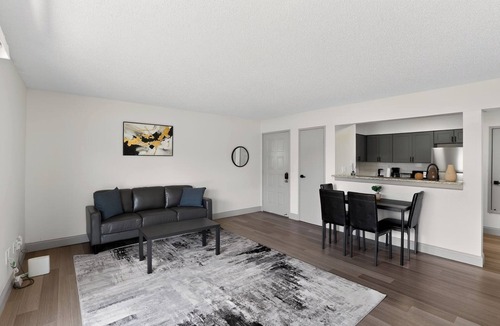 Lenexa Apartment | Modern 1-bedroom apartment in Lenexa