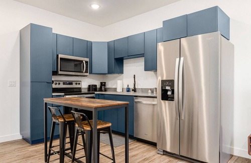 Downtown Columbus Apartment | Modern 1BR Studio - Downtown Access & Pets Welcome