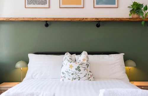 Leith Apartment | Modern 2 Bedroom Flat in Bonnington Sleeps 6