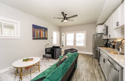Cleveland Apartment | Modern 3 Bedroom Retreat Near Downtown, I-90 & Lake Erie