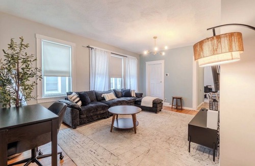 South Medford Apartment | Modern 3BD/2BA Near Boston, Bright & Luxury